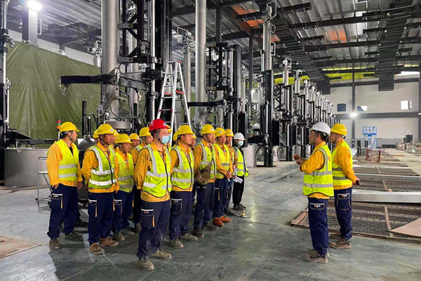 明通集團單晶爐設備專業服務商！