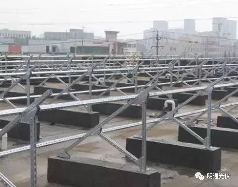 屋頂式光伏安裝11 屋頂式光伏安裝11