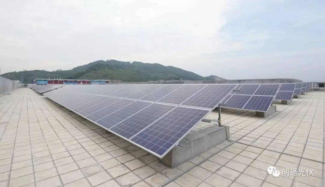 屋頂式光伏安裝2 屋頂式光伏安裝2